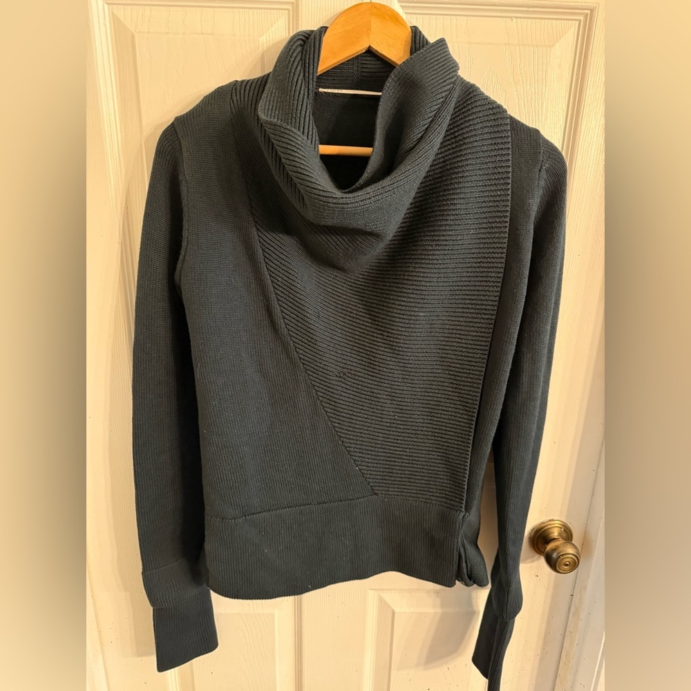 NFP Studios Convertible Cardigan w/ Detachable Wrist Cuffs 100% Cotton.